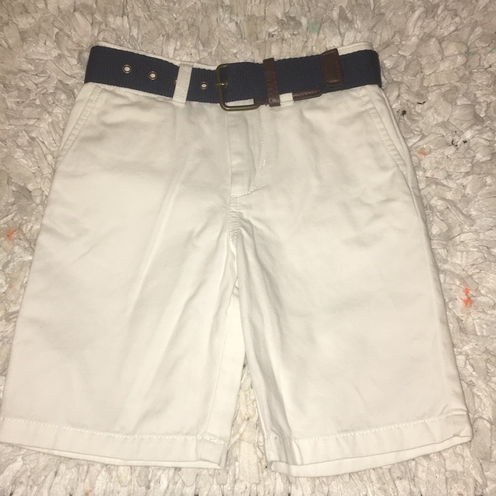 Class Club Boy’s Size 7 White Shorts...New w/tags.